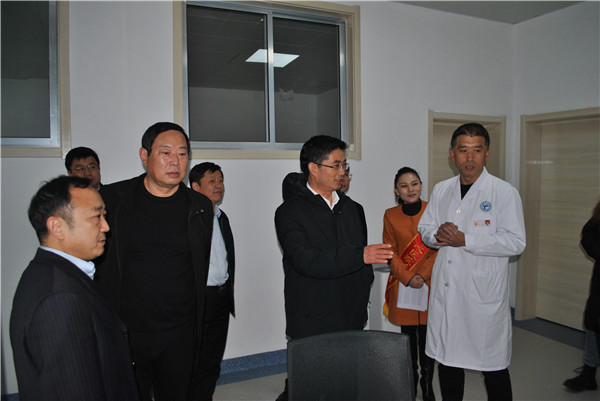 在磁共振參觀.jpg 在磁共振參觀.jpg