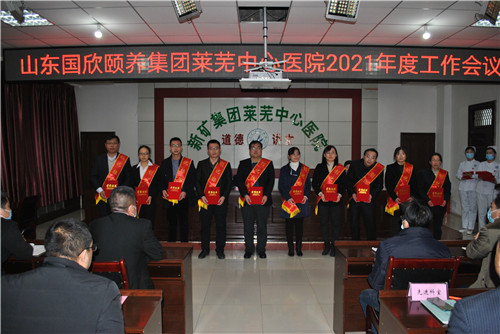 5創(chuàng)優(yōu)標兵.jpg 5創(chuàng)優(yōu)標兵.jpg