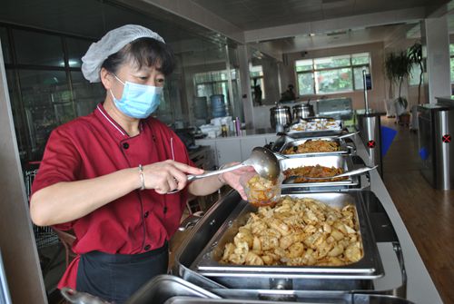 職工餐廳菜鮮湯熱花樣新_副本.jpg 職工餐廳菜鮮湯熱花樣新_副本.jpg