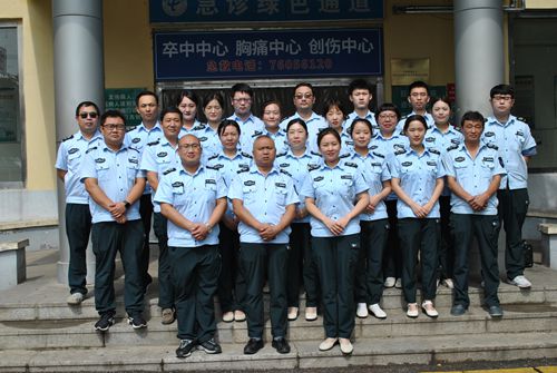 急診科團隊_副本.jpg 急診科團隊_副本.jpg