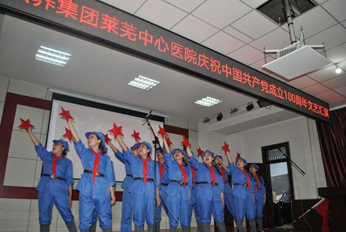 高唱愛國歌曲弘揚愛國情懷_副本.jpg